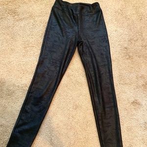 Grace & Lace Leather Look Fleece Lined Leggings